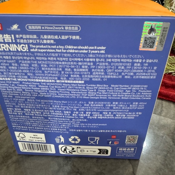 Pop Mart TUMBLER -The Monsters Wacky Mart Series -BLOND BOX - Picture 3 of 5